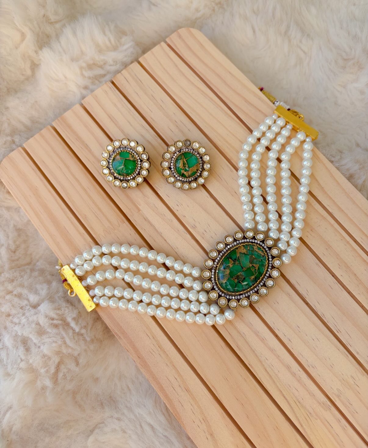 Eclectic Beaded Choker With Earrings