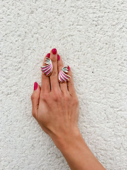 Curvy Western Earrings – Sleek, Stylish & Statement